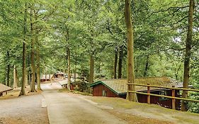 Penllwyn Lodges 3*